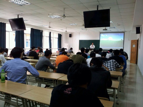 做足充分准备，才能踏上社会 第三次返校赵老师宣讲.jpg