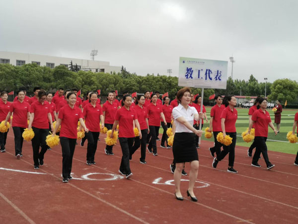 走方阵.jpg